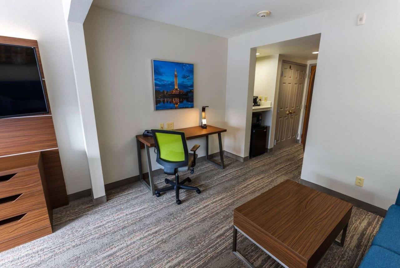 Wingate By Wyndham Lafayette Airport Hotel Eksteriør billede